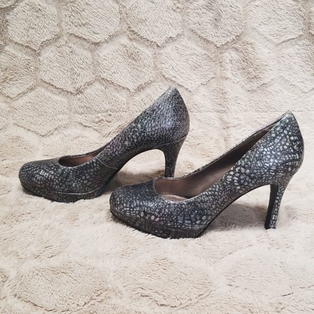 Moda Spana Pumps - Picture 3 of 8